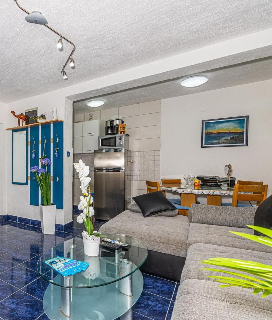 Villa Lara เคลโนวีซา ภายนอก รูปภาพ