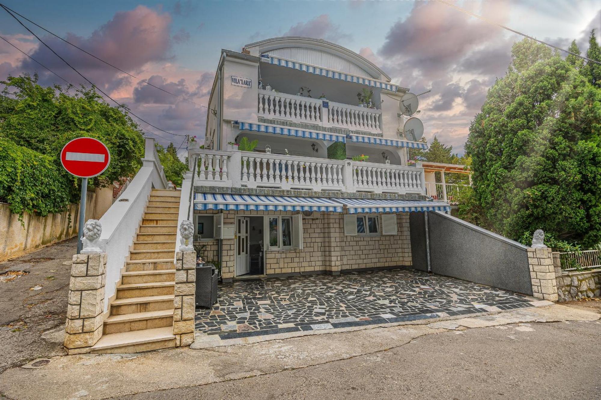 Villa Lara เคลโนวีซา ภายนอก รูปภาพ