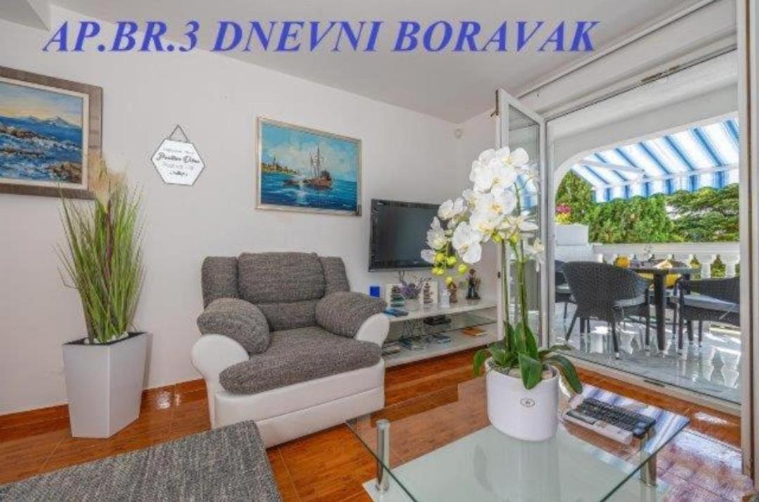 Villa Lara เคลโนวีซา ภายนอก รูปภาพ
